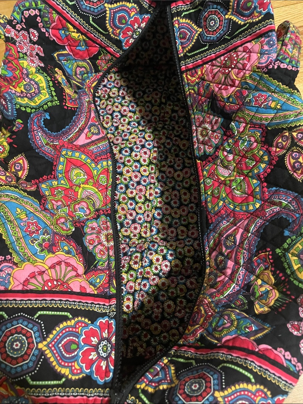 Vera Bradley Black Multi Floral Paisley Travel Tote - Picture 6 of 8